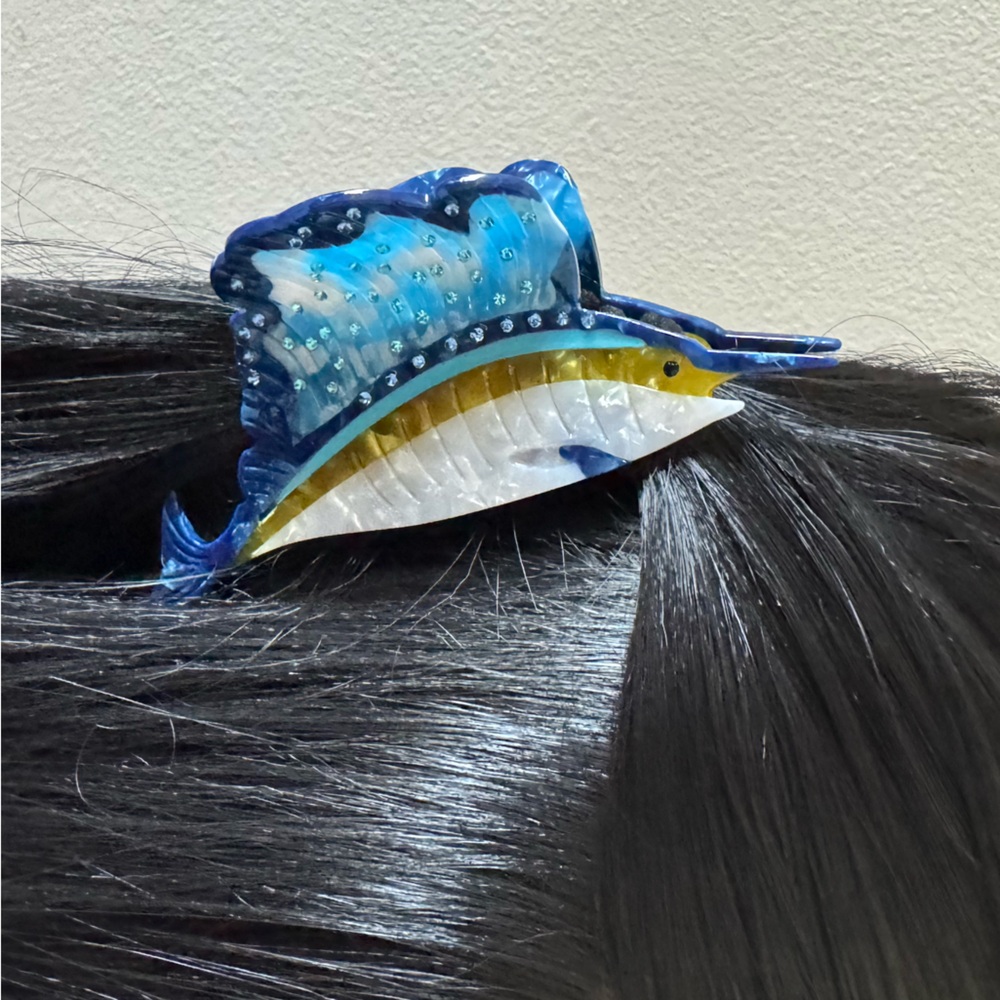 Fish Hair Claw Clip